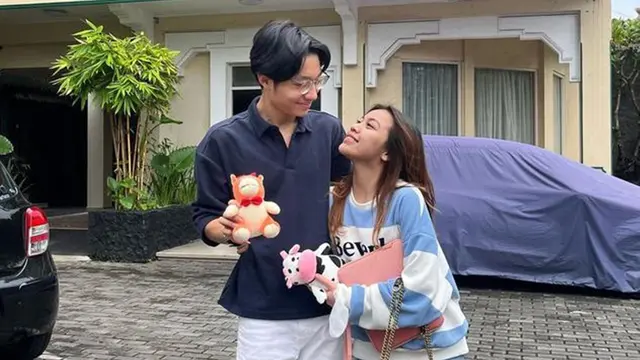 Akui Sudah Putus, Ini Potret Kebersamaan Frislly Herlind dan Kiesha Alvaro