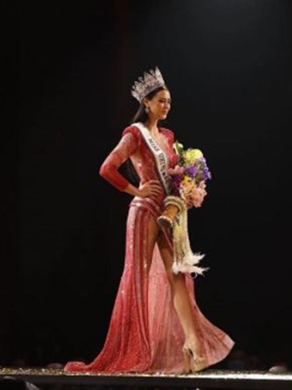 Miss Universe Thailand 2020,Amanda Obdam. (dok. Instagram @amanda.obdam/https://www.instagram.com/p/CGMWxcvhQy-/)