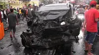 Kecelakaan beruntun terjadi di Puncak, Bogor (Liputan6.com/Achmad Sudarno)