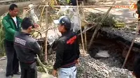 [VIDEO] Jembatan Ambles di Kalideres Belum Diperbaiki