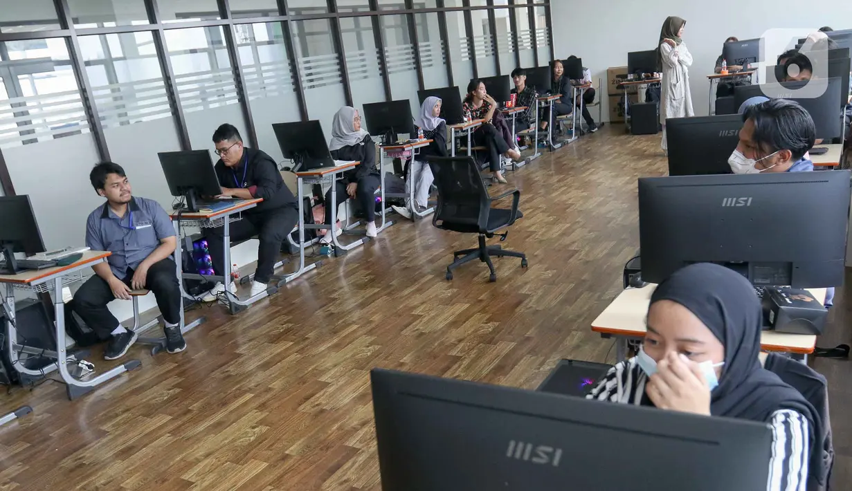 Saat menyelesaikan program pelatihan, para peserta akan menerima sertifikasi kompetensi dari Badan Nasional Sertifikasi Profesi (BNSP). (Liputan6.com/Herman Zakharia)