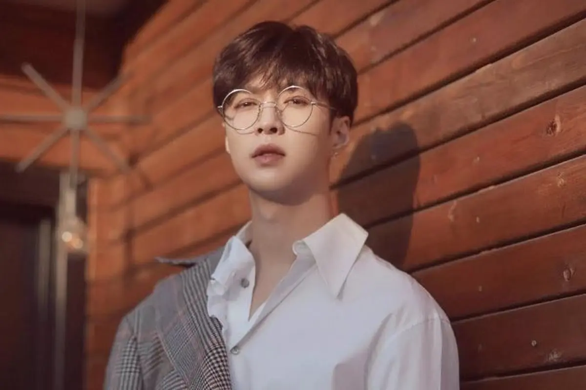 [Bintang] Kerap Diganggu Haters, Lay EXO Ambil Langkah Tegas