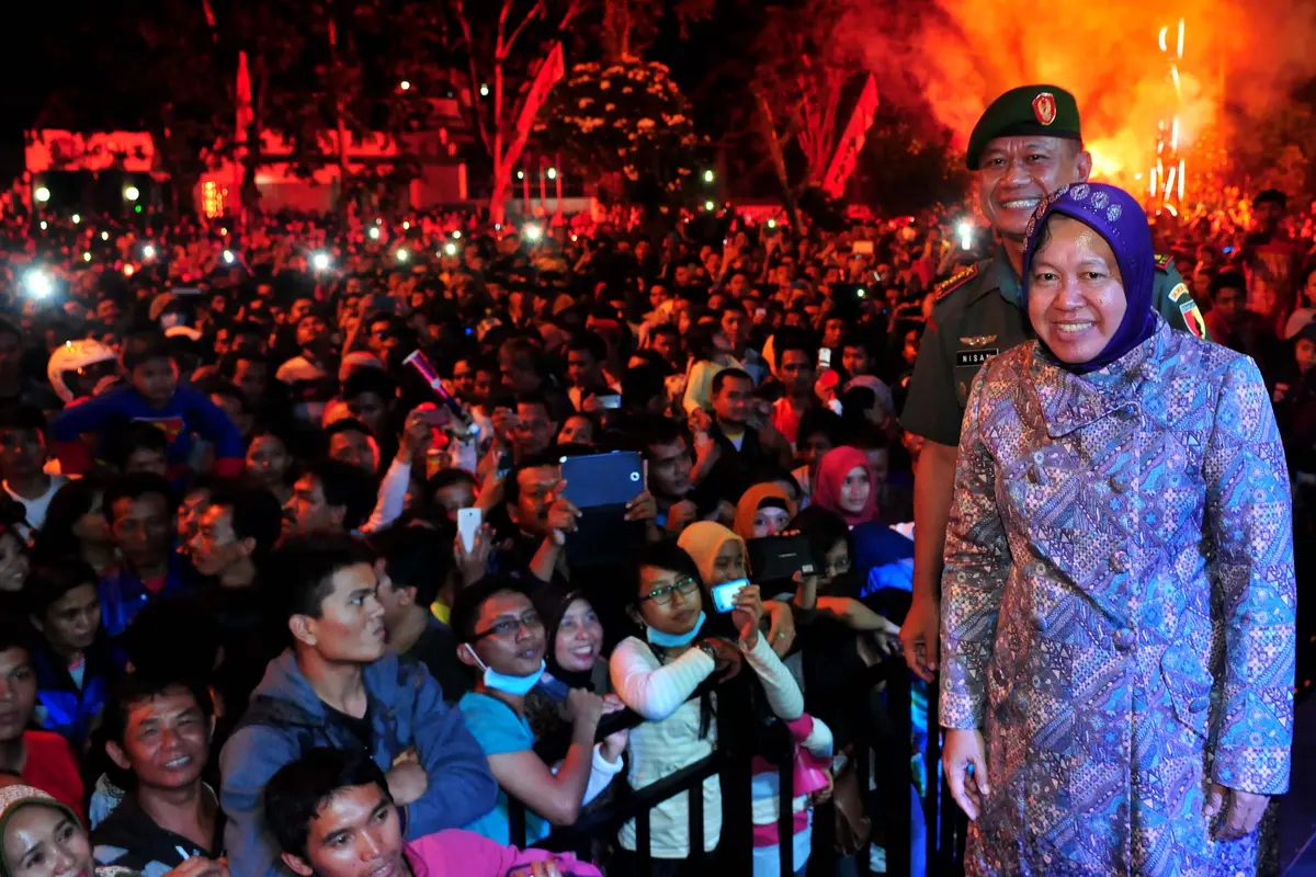 Suasana Malam Tahun Baru di Kota Surabaya