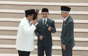 Momen Prabowo Cium Mushaf Alquran di Gontor
