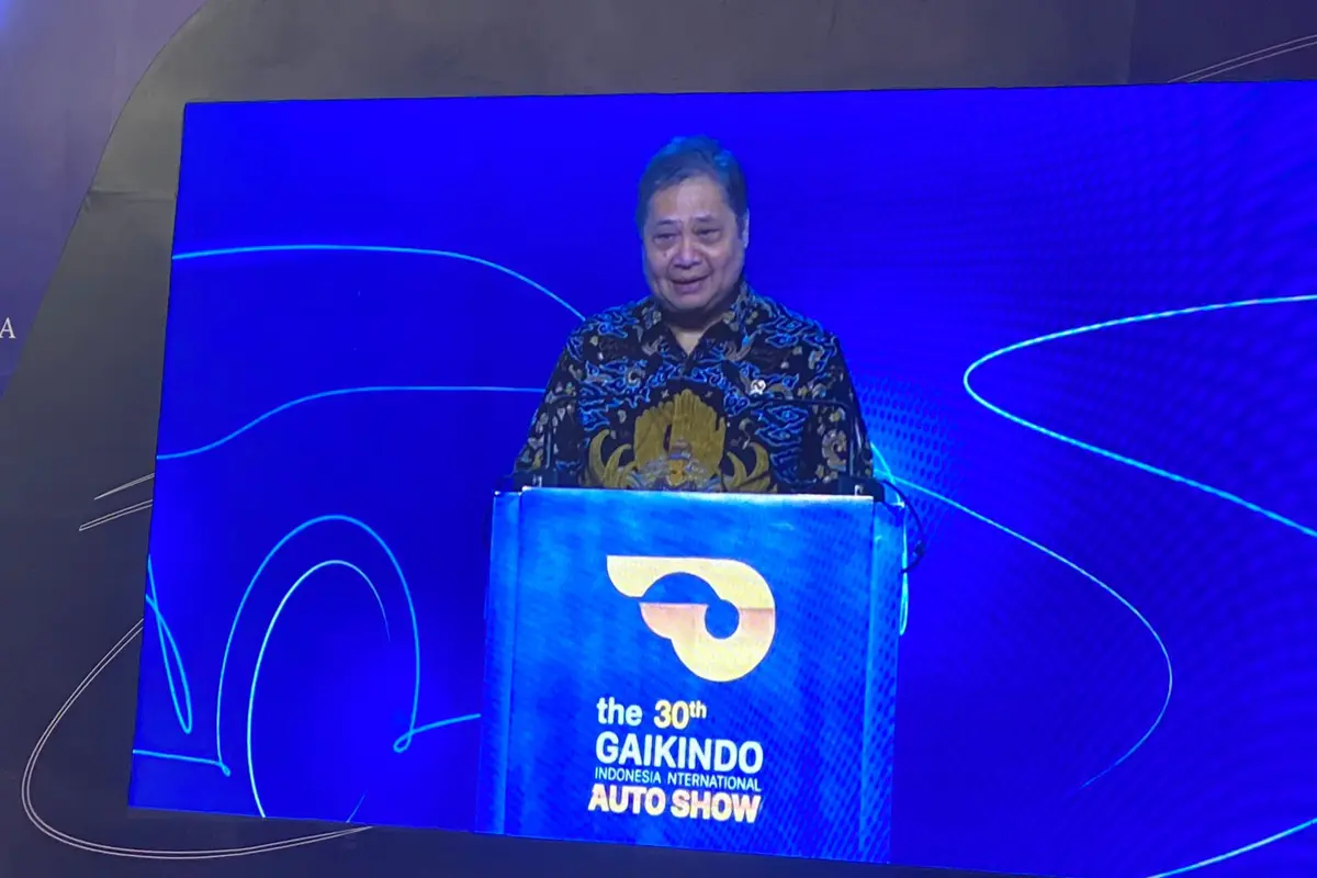 Menteri Koordinator Bidang Perekonomian Airlangga Hartarto menargetkan transaksi penjualan mobil dalam ajang Gaikindo Indonesia International Auto Show (GIIAS) 2023 di atas Rp14,3 triliun.