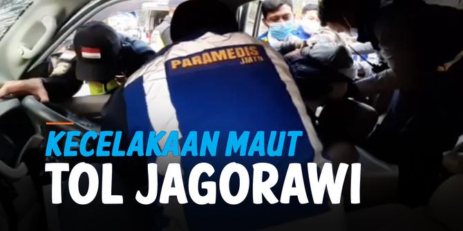 VIDEO: Dramatis, Evakuasi Sopir Ambulans Terjepit Saat Kecelakaan di Tol Jagorawi