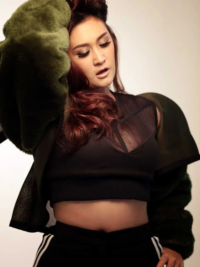 [Bintang] Nafa Urbach