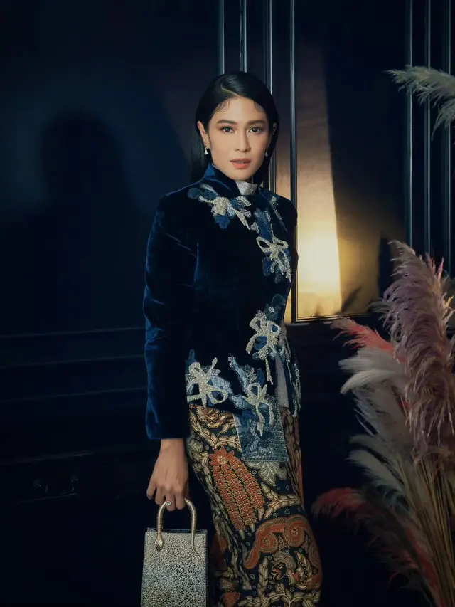 Artis berwastra di red carpet internasional