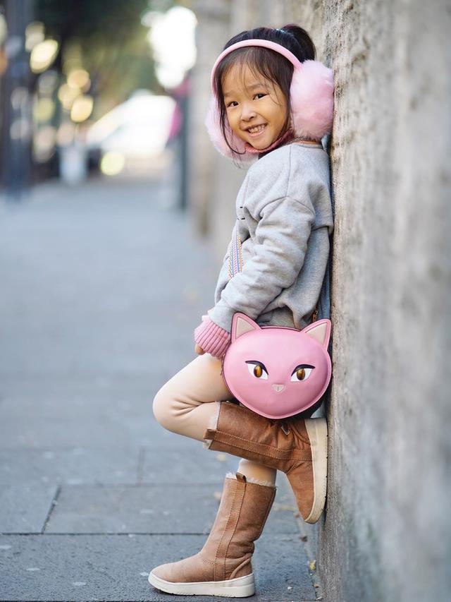 Pandai Berpose, Ini 6 Gaya Thalia Putri Onsu yang Paling Menggemaskan