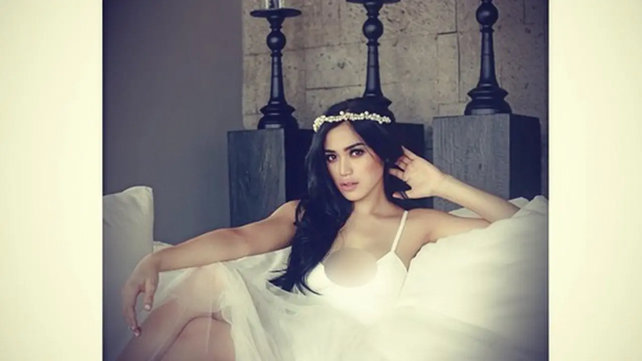 4 Gaun Cantik Jessica Iskandar