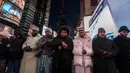 Tradisi salat tarawih sepanjang Rmadan di Times Square sudah berlangsung sejak 2022. (Adam GRAY/AFP)