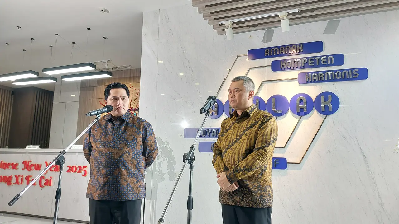 Menteri Badan Usaha Milik Negara (BUMN) Erick Thohir  dan Menteri Perhubungan Dudy Purwagandhi. (Foto: Liputan6.com/Arief RH)