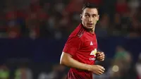 3. Matteo Darmian - Pria Italia ini juga bisa meninggalkan Old Trafford secara gratis pada bursa transfer musim panas mendatang. Banyaknya stok bek kanan membuatnya sulit dipertahankan Setan Merah. (AFP/Victor Decolongon)