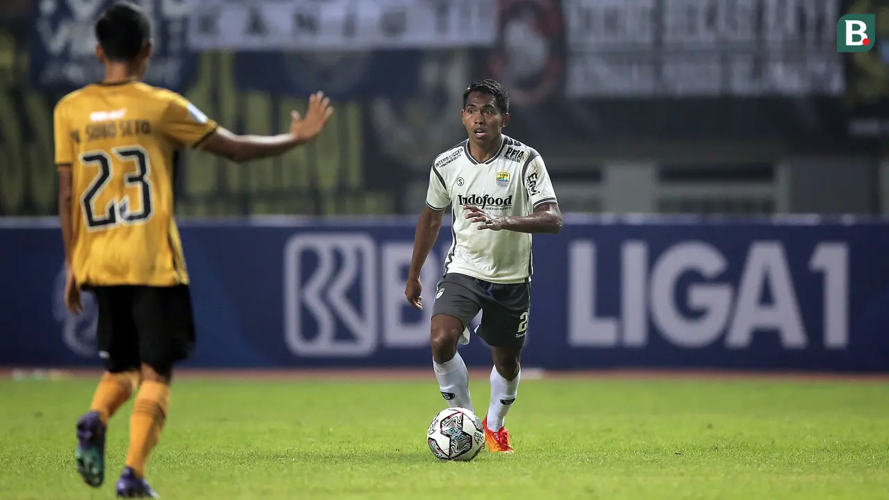 Pemain Persib Bandung Frets Butuan