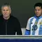 Ayah penyerang Argentina Lionel Messi, Jorge Messi (kiri), dan saudaranya, Rodrigo, menunggu dimulainya pertandingan kualifikasi Piala Dunia 2026 zona Amerika Selatan antara Argentina dan Peru di Stadion La Bombonera, Buenos Aires, pada 19 November 2024. (JUAN MABROMATA/AFP)