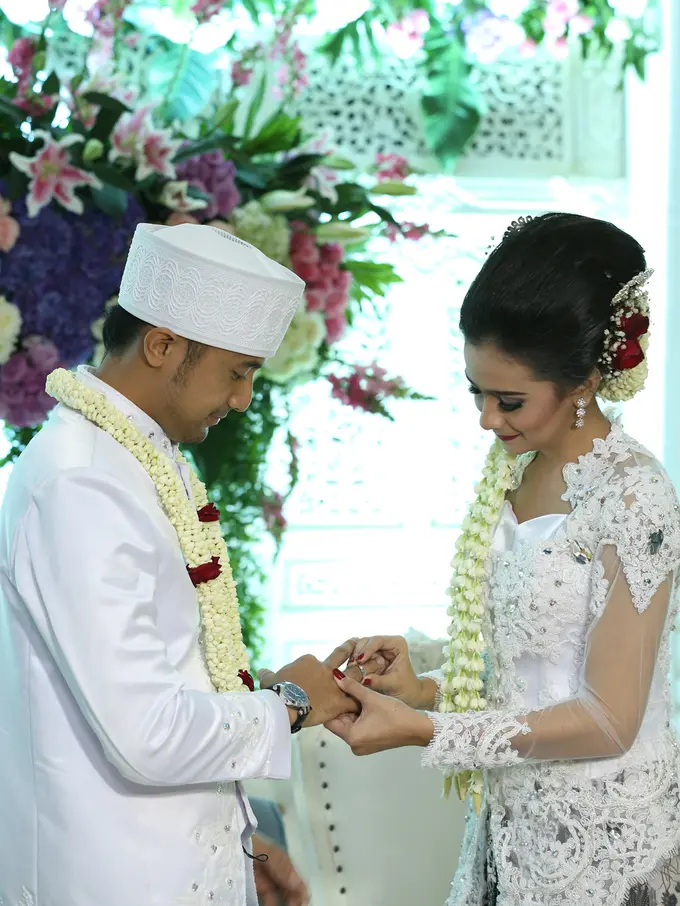 [Bintang] Hengky Kurniawan dan Sonya Fatmala
