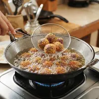 Resep Bola-Bola Ubi Ungu Isi Keju dengan Lapisan Renyah (AI Generated)