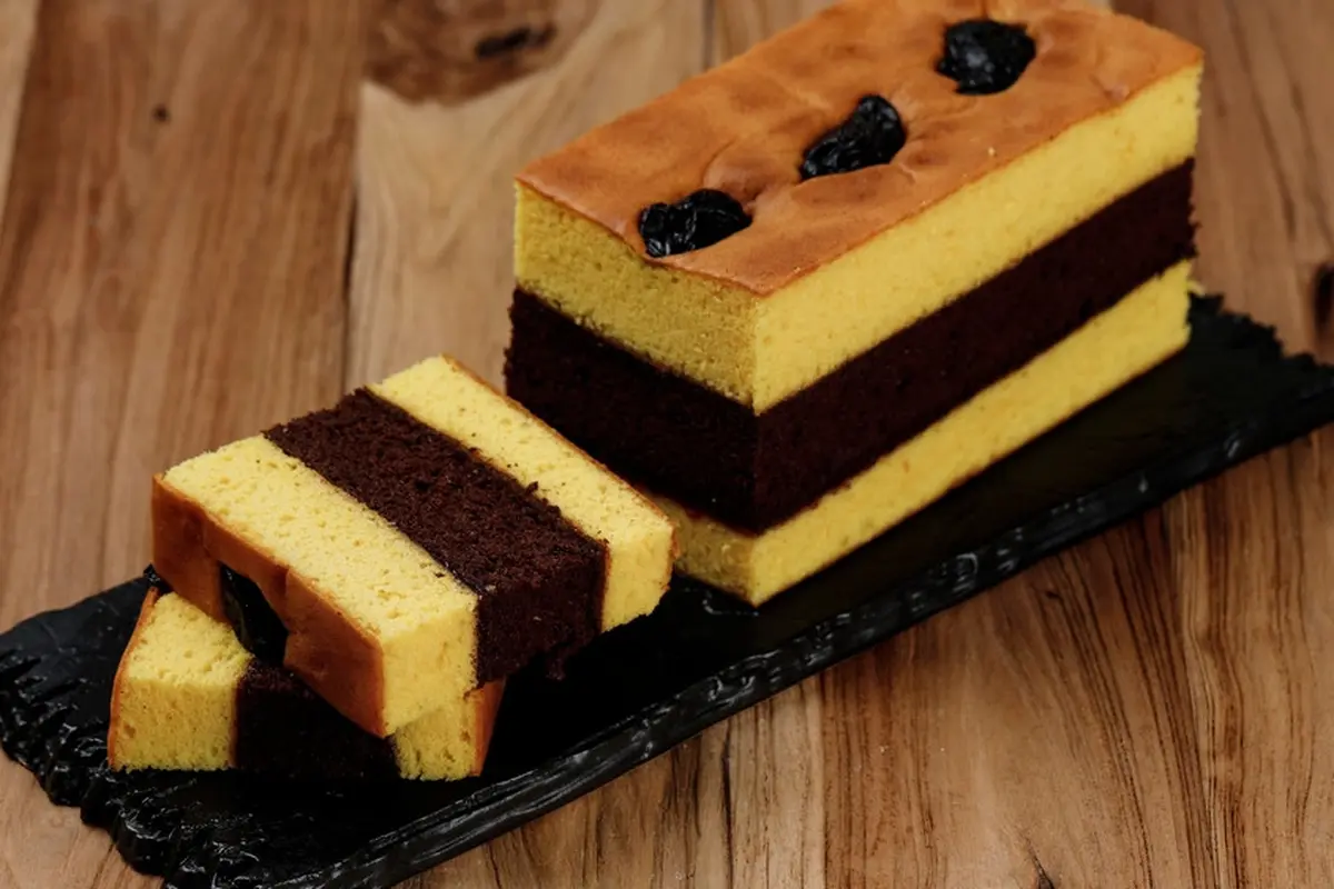 kue lapis surabaya