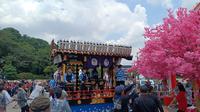 Arak-arakan omikoshi meriahkan Jak-Japan Matsuri 2025 di GBK Senayan, Jakarta, Minggu (28/9/2025) (Dok. Liputan6.com/Indra C. Vanleon).&nbsp;
&nbsp;