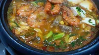 Korean seafood kimchi stew. (Liputan6.com/Dinny Mutiah)