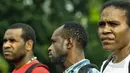 Sejumlah mahasiswa perwakilan Papua melakukan aksi solidaritas di depan Istana Merdeka, Jakarta, Selasa (31/3/2015). Mereka menolak pembangunan markas komando Brimob di Wamena. (Liputan6.com/Faizal Fanani) 