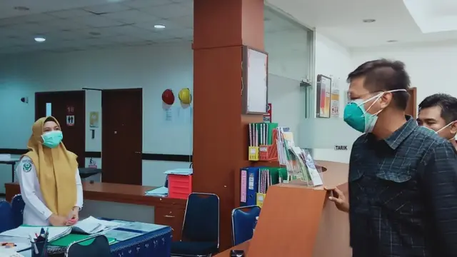 Kondisi rumah sakit di Kota Kendari saat sidak DPRD.(Liputan6.com/Ahmad Akbar Fua).