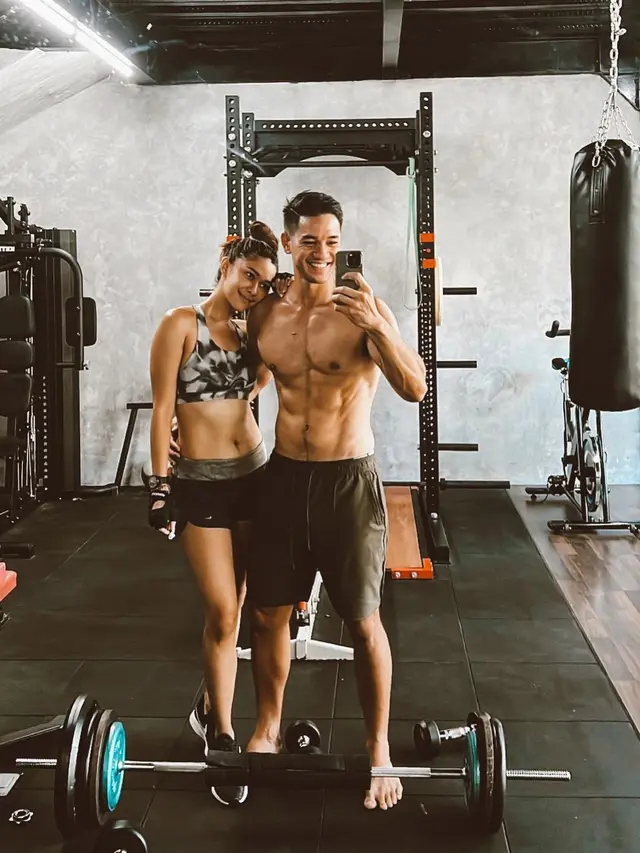 Andrew White Nge-gym