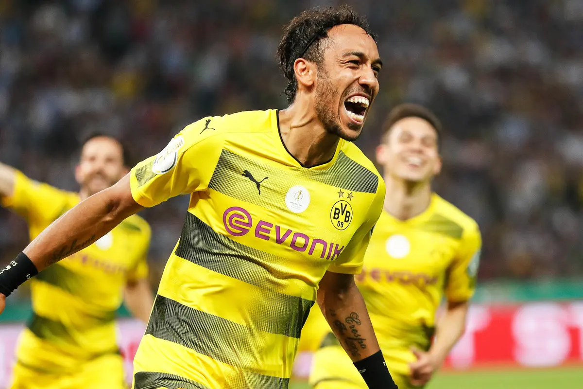 Aubameyang Antar Dormund Raih Gelar DFB Pokal