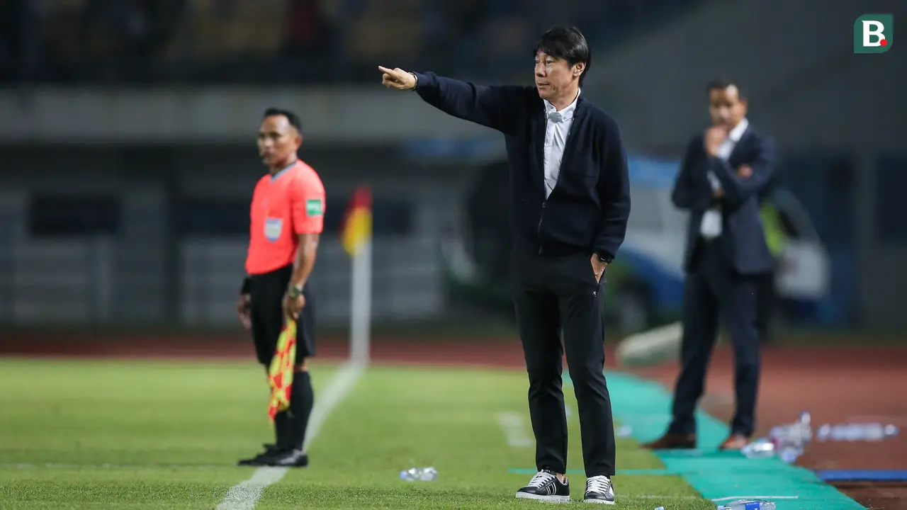 Foto: Intip Outfit yang Digunakan Shin Tae-yong, Anak Muda Banget