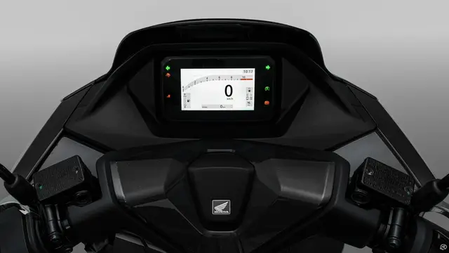 Honda PCX160 2027 Dibekali Layar TFT 5 Inci dan Fitur RoadSync