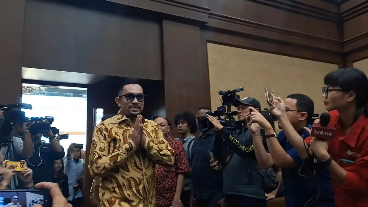 Bendahara Umum (Bendum) Partai NasDem, Ahmad Sahroni menjadi saksi kasus gratifikasi dan pemerasan eks Mentan, Syahrul Yasin Limpo (SYL) di Pengadilan Negeri (PN) Tipikor, Jakarta Pusat, Rabu (5/6/2024).