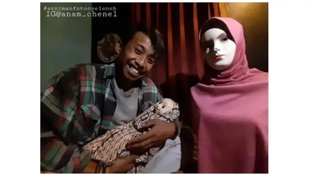 Potret Imajinasi Keluarga Bahagia ala Cowok Dengan Manekin Ini Bikin Geleng Geleng