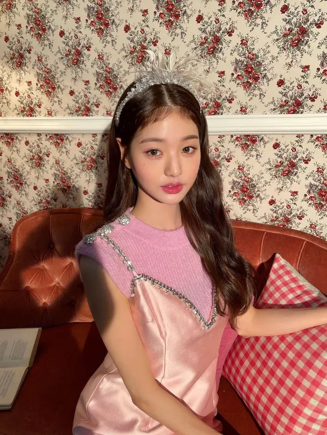 Jang Wonyoung IVE (Instagram/for_everyoung10)