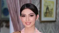 Tampil Beda, Potret Selvi Ananda dengan Makeup Soft Glam di Hari Pertama Menjadi Ibu Wakil Presiden