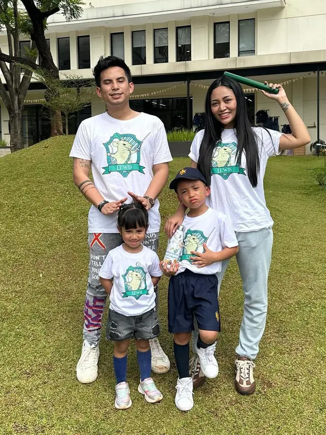 Rachel Vennya dan anak