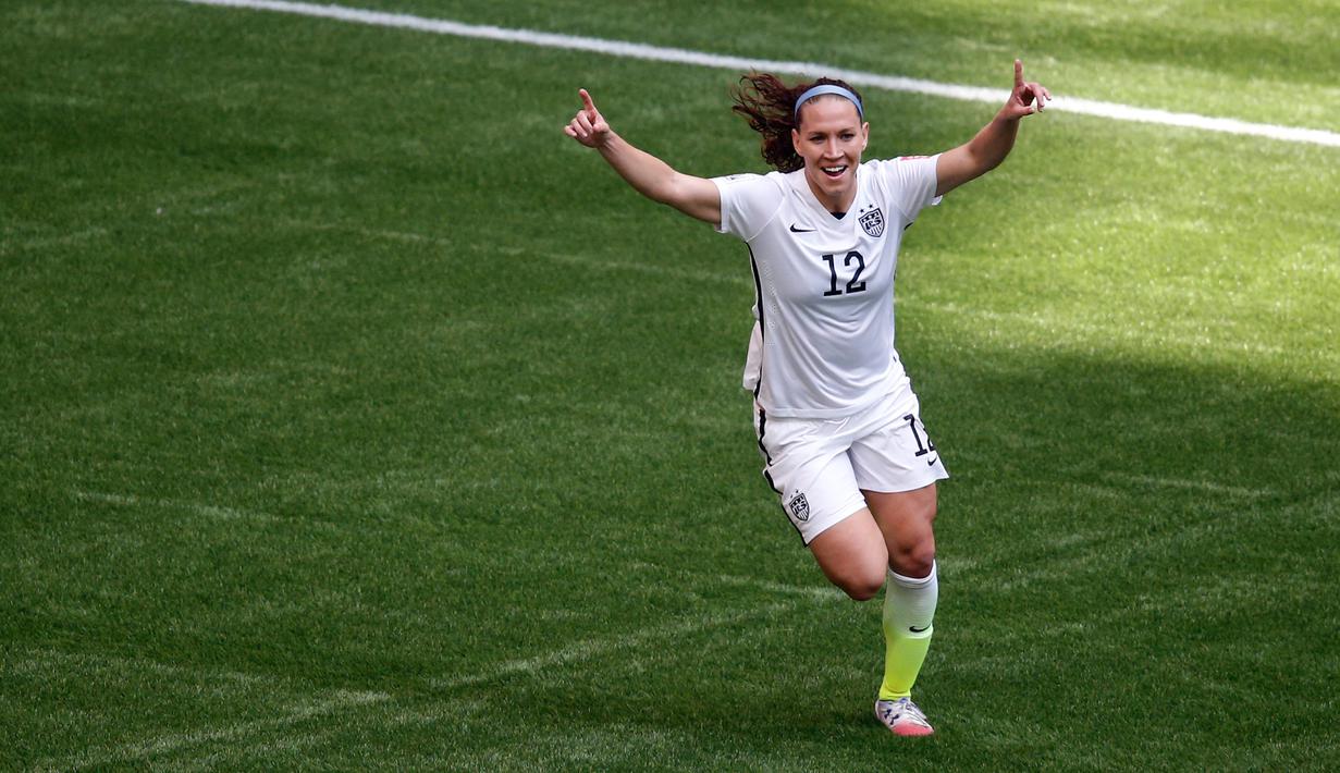 Gelandang AS, Lauren Holiday melakukan selebrasi usai mencetak gol ke gawang Jepang di final Piala Dunia wanita di BC Place, Vancouver, Kanada, Senin (6/7/2015). Amerika mengalahkan Jepang dengan skor 5-2. (Reuters/Erich Schlegel)