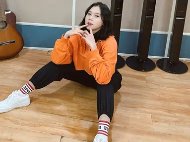 Lita diketahui merupakan trainee asal Bekasi, Indonesia yang akan menjadi idol K-Pop yang tengah menjadi perhatian. Dirinya pun diketahui tergabung dalam grup bernama MEP-C yang sejauh ini terdiri dari tujuh member. (Liputan6.com/IG/@mepc_lita)