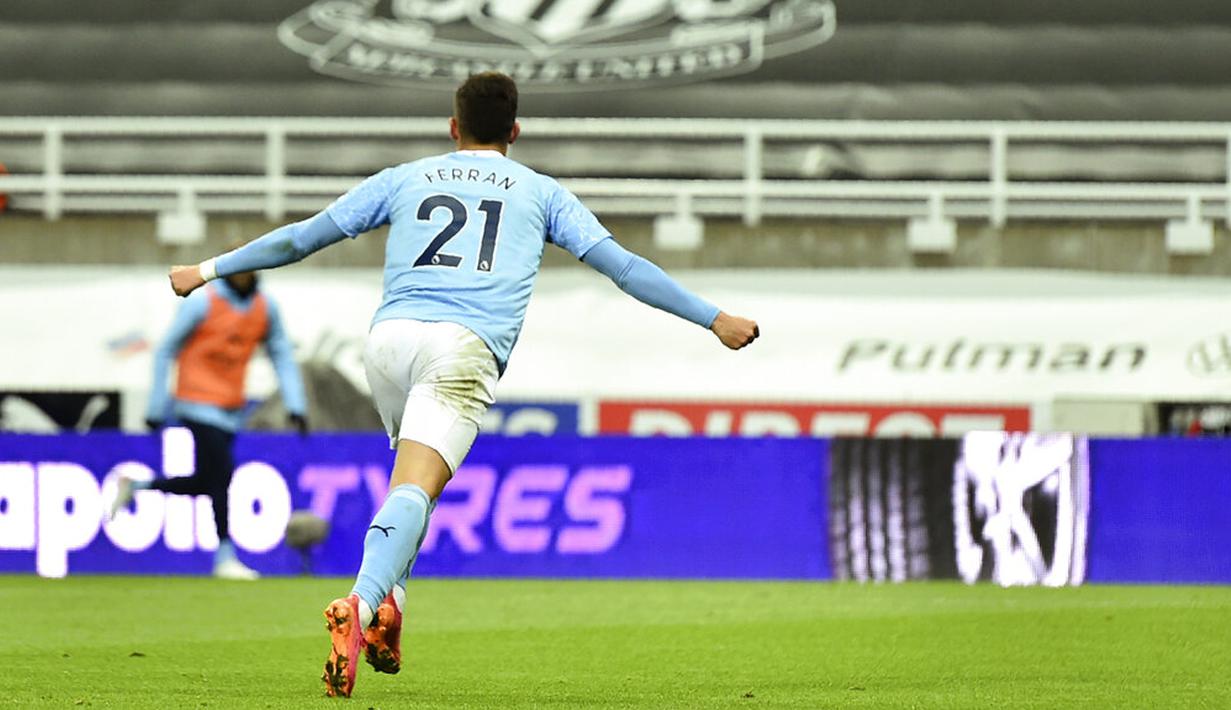 FOTO: Hattrick Ferran Torres Bawa Manchester City Taklukkan Newcastle United - Bola Liputan6.com