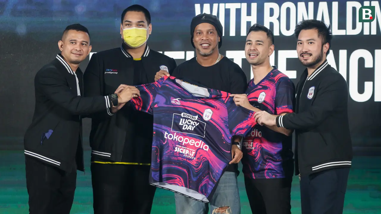 Grand Launching Jersey Rans Nusantara FC Bersama Ronaldinho