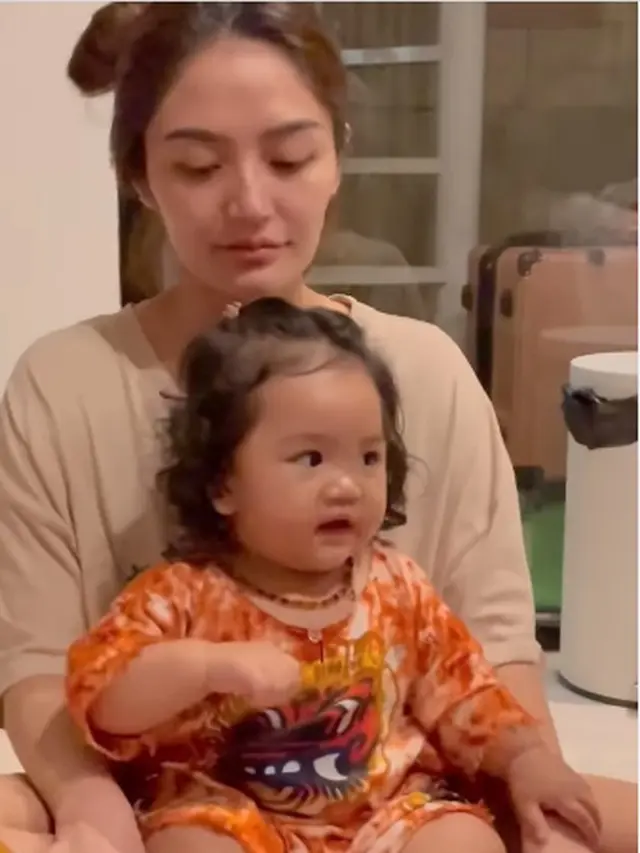 [fimela] Siti Badriah