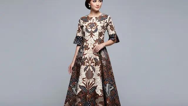 Dress Batik A-Line dengan Lengan Folded