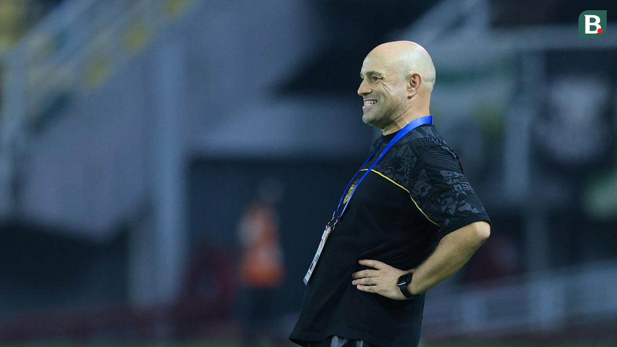 BRI Super League: Keluhkan Wasit, Bernardo Tavares Sebut Persebaya Harusnya Dapat Penalti kontra Madura United