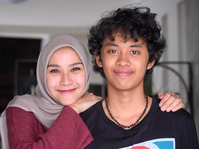 Mantan Istri Hanung Bramantyo Bela Zaskia Adya Mecca Yang Disudutkan Warganet Showbiz Liputan6 Com