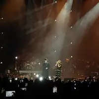 Ahmad Dhani duet bareng Raisa [Fimela.com/Syifa Ismalia]