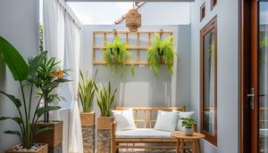 Desain Teras Rumah Lahan Terbatas Tanpa Terlihat Sempit. (Foto: AI)