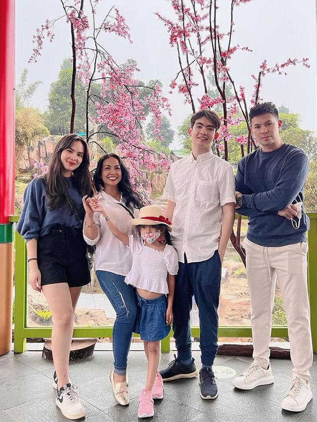 Steffi Zamora dan Baby Shak (Foto: Instagram/@sapna_lamb)