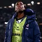 Pemain Juventus, Paul Pogba bersiap melakukan pemanasan sebelum laga lanjutan Liga Italia 2022/2023 melawan Torino yang berlangsung di Allianz Stadium, 28 Februari 2023. (AFP/Marco Bertorello)