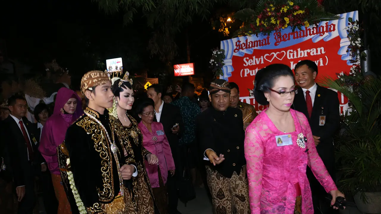 [Bintang] Gibran Rakabuming Raka dan Selvi Ananda