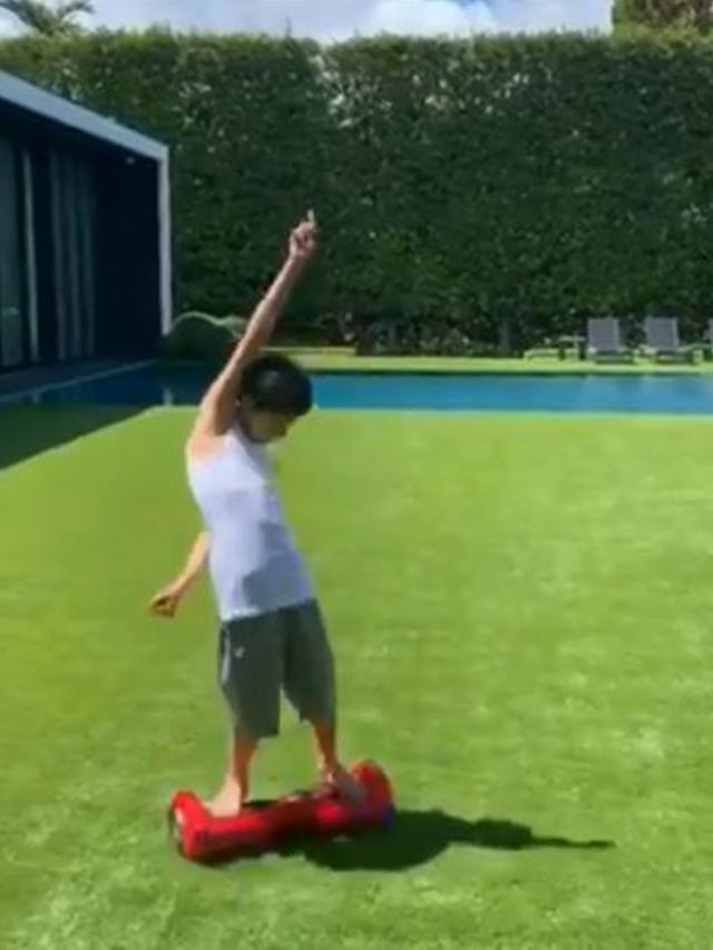 Mengintip Kediaman Jennifer Lopez Yang Disebut Mirip Rumah Di Film