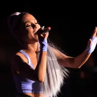Ariana Grande saat tampil di Coachella pada (20/4/2018) (Foto: AFP / Christopher Polk / GETTY IMAGES NORTH AMERICA)